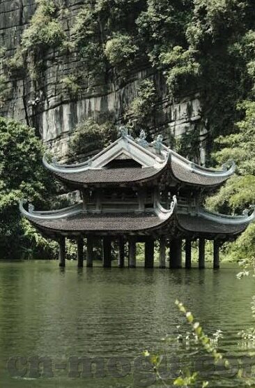 麻豆av片大全-探索色情内容需谨慎，理解其背后的风险与影响